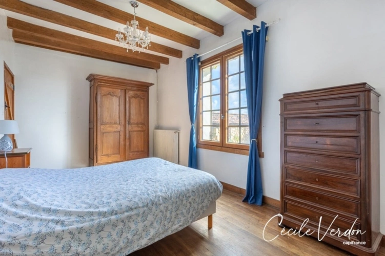 Photos 29 - Touristique - Propriete à vendre 7 pièces proche de BERGERAC (24)-Longère en pierre de 250 m2, 5 chambres, piscine, et grange aménageable de 200 m2 sur 3,8 HA