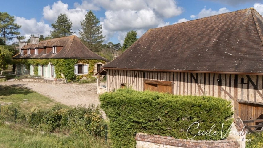 Photos 3 - Équestre - Propriete à vendre 7 pièces proche de BERGERAC (24)-Longère en pierre de 250 m2, 5 chambres, piscine, et grange aménageable de 200 m2 sur 3,8 HA