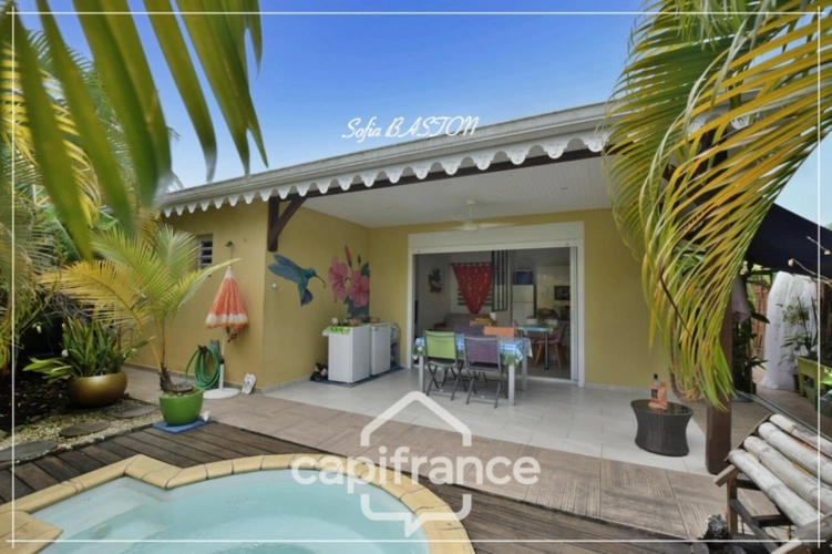 Photos 2 - Prestige - Les Trois-Îlets – Maison T3 -piscine– 200 m plage – 61 m² Hab. – Terrain plat 279 m² (972) - A vendre