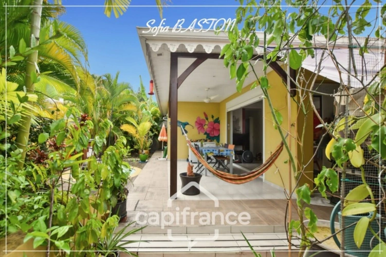 Photos 5 - Prestige - Les Trois-Îlets – Maison T3 -piscine– 200 m plage – 61 m² Hab. – Terrain plat 279 m² (972) - A vendre