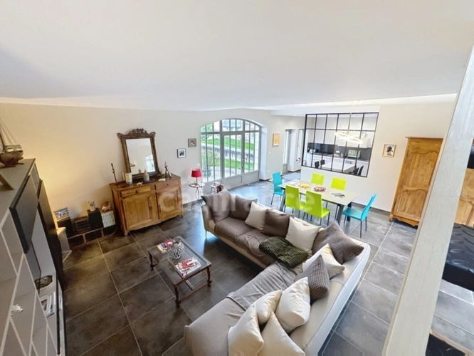 Photos 1 - Touristique - A VENDRE-Grange rénovée 5 pièces-125m2