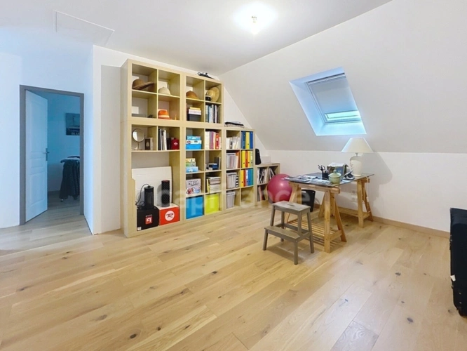 Photos 7 - Touristique - A VENDRE-Grange rénovée 5 pièces-125m2