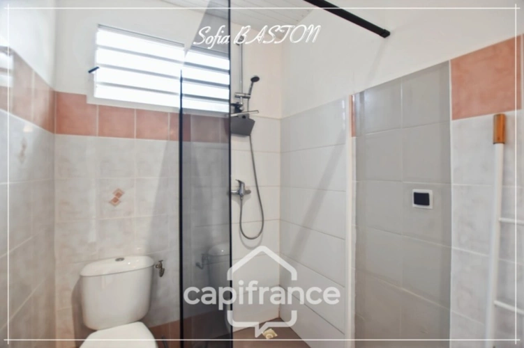 Photos 11 - Prestige - Les Trois-Îlets – Maison T3 de plain-pied - piscine – Plage à pied 68m² Hab. – Terrain 237m2 (972) - A vendre