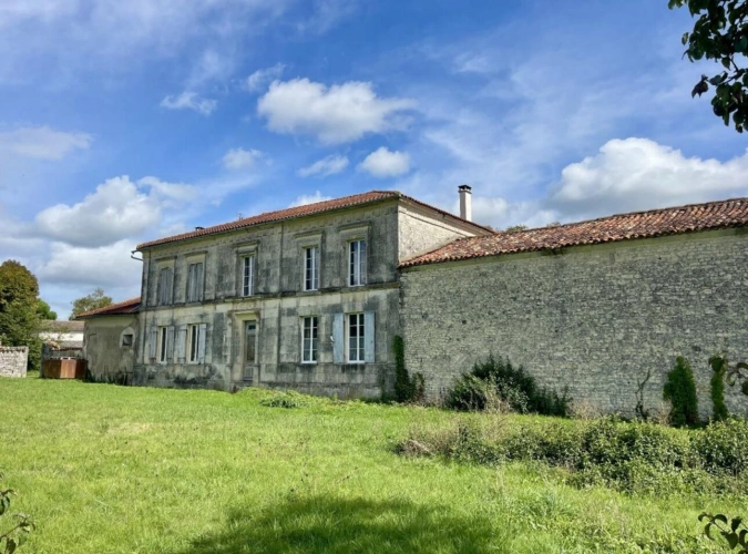 Photos 1 - Prestige - Maison de caractère