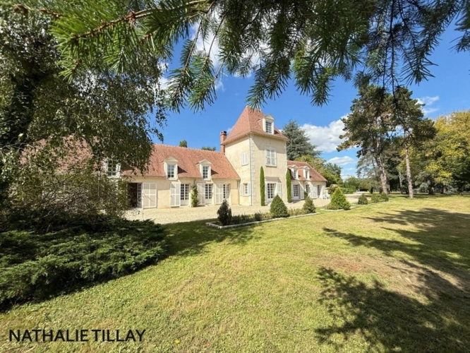 Photos 4 - Prestige - Plateau de Sologne, propriété d'agrément a vendre : Parc de 33 ha, piscine, tennis, biotope Solognot: bois, foret , prairies , étangs , petite chasse et peche. Proche Orleans