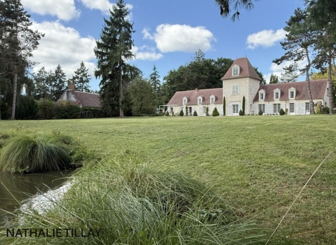 Photos 9 - Prestige - Plateau de Sologne, propriété d'agrément a vendre : Parc de 33 ha, piscine, tennis, biotope Solognot: bois, foret , prairies , étangs , petite chasse et peche. Proche Orleans