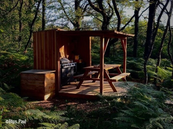 Photos 8 - Forestière - Opportunité d'affaires exceptionnelle : domaine de 24 hectares comprenant 15 hectares d'étangs, parfait pour divers projets touristiques et commerciaux. Avec une activité de location de tentes glampin
