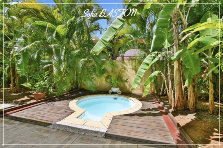 Photos 3 - Prestige - Les Trois-Îlets – Maison T3 Plain-pied – Piscine - 200 m plage – 58m² Hab. – Terrain 260 m² (972) - A vendre