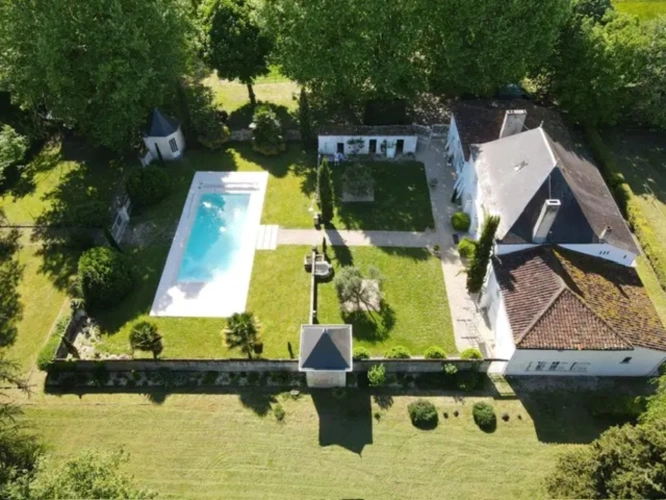 Photos 13 - Équestre - Demeure de caractère avec installations équestres sur 3 ha à 10 mn de COGNAC (16)