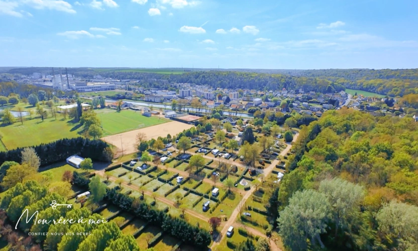 Photos 2 - Touristique - Camping 3 étoiles sur quatre hectares proche de Fontainebleau