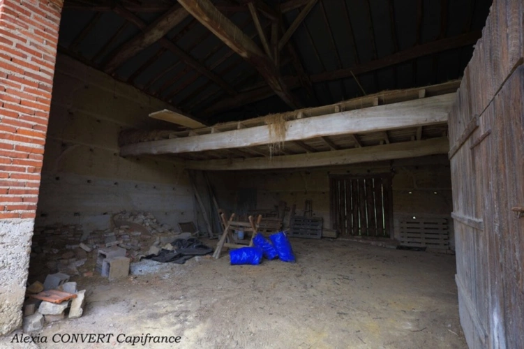 Photos 9 - Touristique - Bâtisse à vendre 5 pièces + abris proche de MEZERIAT (01) terrain 1320m² constructible