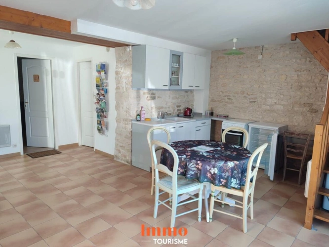 Photos 8 - Touristique - Ensemble immobilier comprenant maison d'habitation et maison d'h