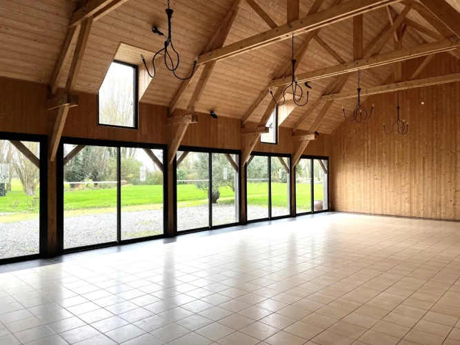 Photos 16 - Prestige - En Baie du Mont-Saint-Michel, à vendre au Mont-Dol, une propriété composée d'une Habitation, de Salles de réception et de dépendances
