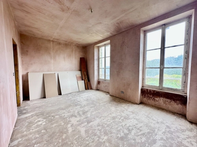 Photos 13 - Prestige - Belle opportunité – Maison de Maître à vendre avec dépendances sur 1,5 hectare, à 10 min de la mer et 20 min de Bayeux – La Cambe (14)
