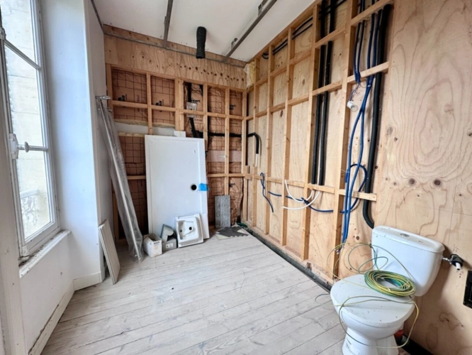 Photos 24 - Prestige - Belle opportunité – Maison de Maître à vendre avec dépendances sur 1,5 hectare, à 10 min de la mer et 20 min de Bayeux – La Cambe (14)