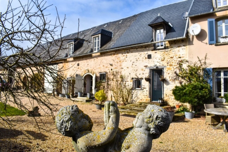 Photos 2 - Prestige - Dpt Creuse (23), à vendre Villard - Château de 9 pièces 320 m2 - Maison de gardien 4 pièces 114 m2 - Terrain 8770 m2
