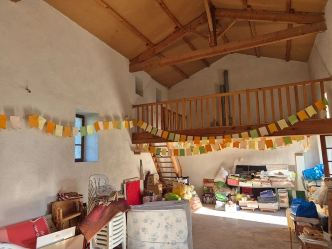 Photos 58 - Touristique - Cœur de campagne charentaise, Corps de Ferme avec plusieurs maisons et nombreuses dépendances