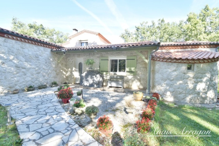 Photos 10 - Prestige - Propriete à vendre 5 pièces HAUTEFAGE LA TOUR (47)