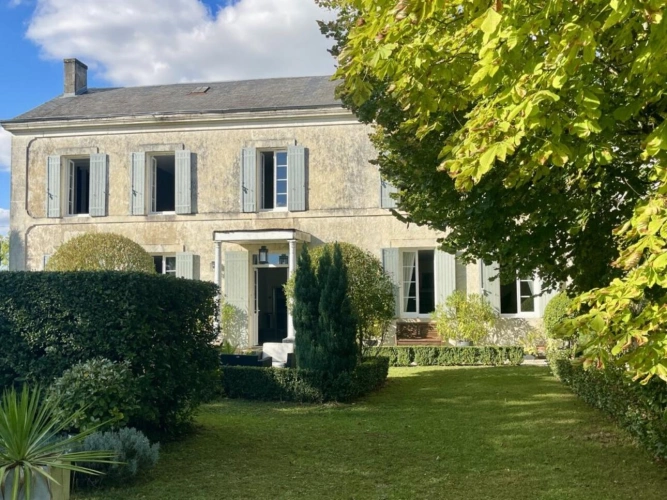 Photos 1 - Prestige - Maison de maître