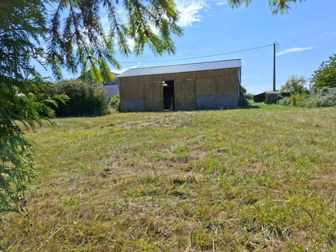 Photos 4 - Touristique - Hangar 175 m2 & ses annexes sur TERRAIN CONSTRUCTIBLE, proche Fresnay sur Sarthe, 35min le MANS, 15 min ALENCON