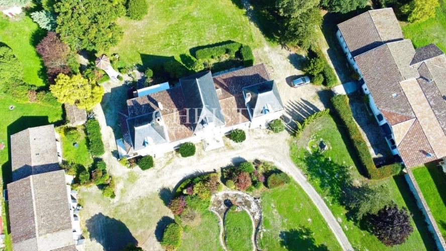 Photos 2 - Prestige - Magnifique château avec vignoble proche de Bordeaux