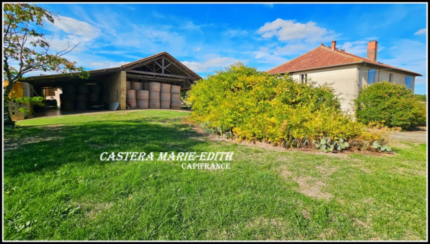 Photos 2 - Prestige - Propriete à vendre-Maison 7 pièces + bâtiments- 85,61 HECTARES  proche de VIC FEZENSAC (32)