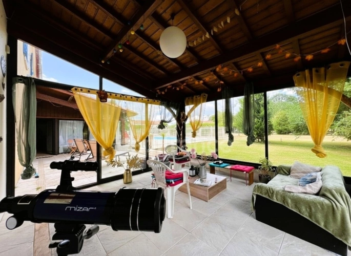 Photos 2 - Prestige - Demeure de charme XIXème 9 pièces de 255 m² avec piscine et court de tennis - Saint Aigulin (17)