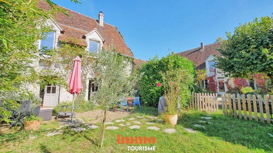 Photos 10 - Touristique - Belle maison du XVième siècle avec gîtes à 10min de CHAMBORD