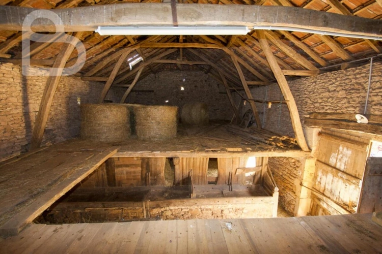 Photos 18 - Équestre - Maison en pierre avec deux granges, gîte et prairies clôturé