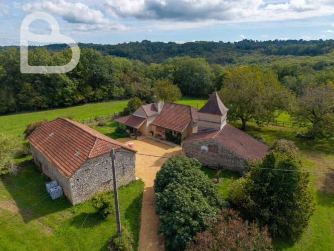 Photos 23 - Équestre - Maison en pierre avec deux granges, gîte et prairies clôturé