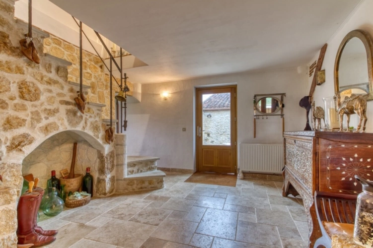 Photos 4 - Équestre - Domaine d'exception dans le sud-ouest avec Gîte, chambres d'hôtes, 2 piscines sur 13ha de terrain, ideal propriété Equestre