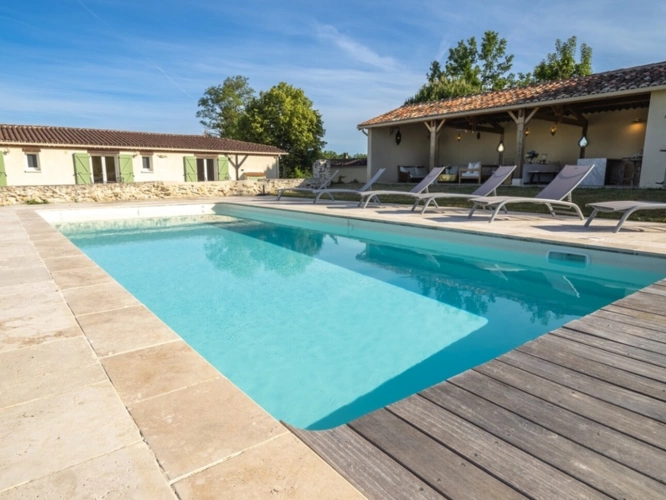 Photos 9 - Équestre - Domaine d'exception dans le sud-ouest avec Gîte, chambres d'hôtes, 2 piscines sur 13ha de terrain, ideal propriété Equestre