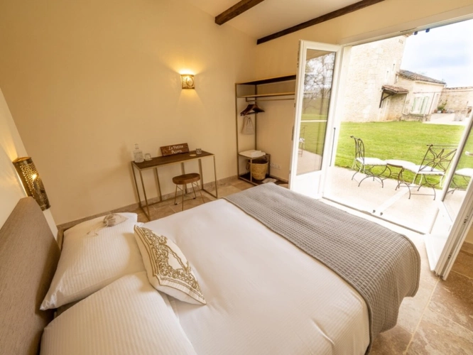 Photos 15 - Équestre - Domaine d'exception dans le sud-ouest avec Gîte, chambres d'hôtes, 2 piscines sur 13ha de terrain, ideal propriété Equestre