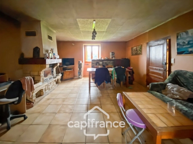 Photos 12 - Touristique - Propriété à vendre composée de 2 maisons - 11 pièces DOMMARTIN LES CUISEAUX (71) sur 1,1 hectare de terrain