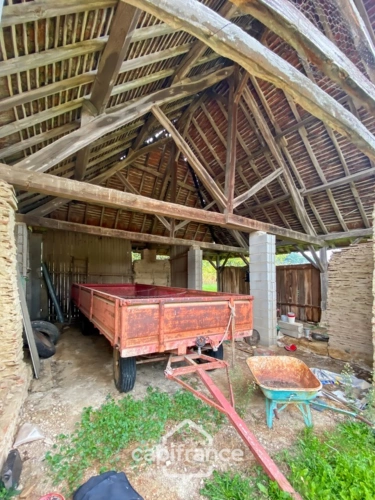 Photos 22 - Touristique - Propriété à vendre composée de 2 maisons - 11 pièces DOMMARTIN LES CUISEAUX (71) sur 1,1 hectare de terrain