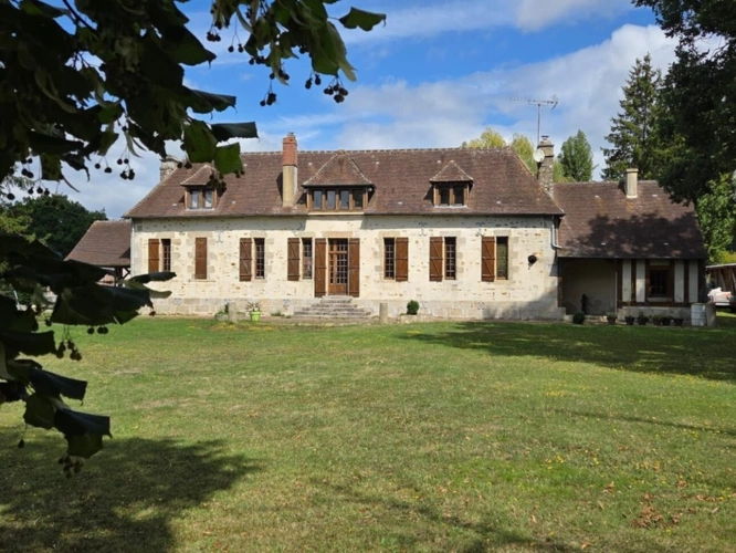 Photos 1 - Équestre - Propriété Corps de Ferme, Bâtisse d'habitation de caractère , nombreuses dependances dont Box, proche ALENCON, LE PERCHE, 2h00 PARIS