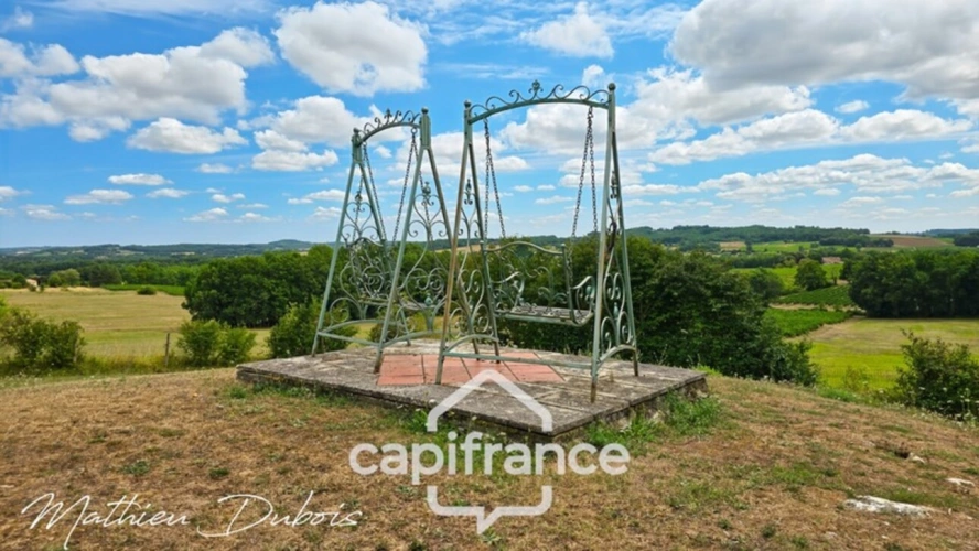 Photos 31 - Équestre - Manoir avec vue dominante au cœur du Périgord Pourpre