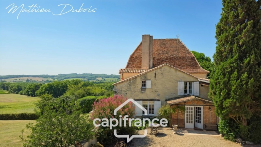 Photos 2 - Équestre - Manoir avec vue dominante au cœur du Périgord Pourpre