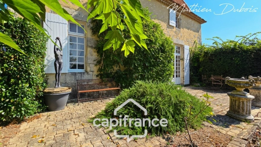 Photos 23 - Équestre - Manoir avec vue dominante au cœur du Périgord Pourpre