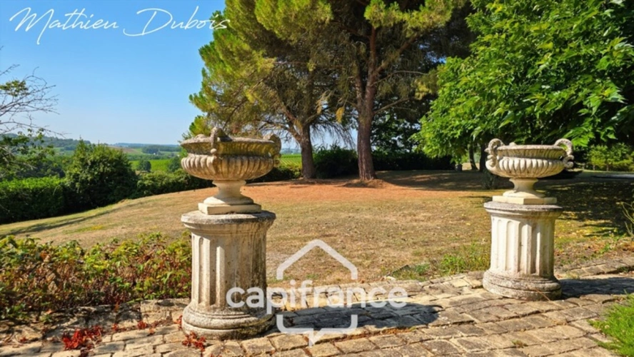 Photos 24 - Équestre - Manoir avec vue dominante au cœur du Périgord Pourpre