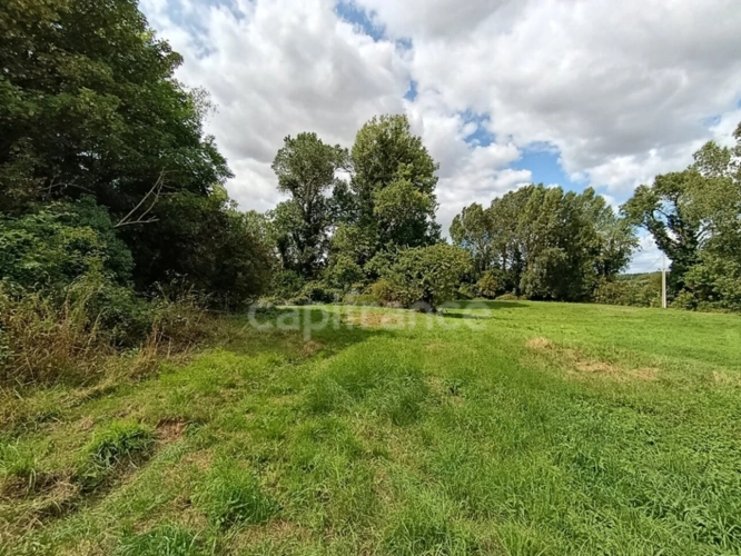 Photos 25 - Touristique - "Ancienne Ferme au Passé Historique – À Rénover avec Potentiel Authentique"