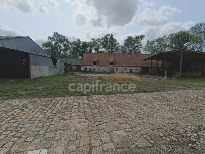 Photos 19 - Touristique - "Ancienne Ferme au Passé Historique – À Rénover avec Potentiel Authentique"
