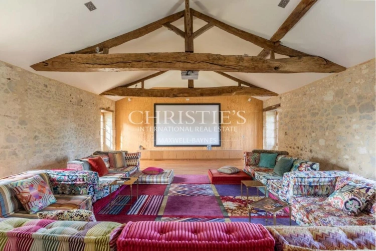 Photos 15 - Prestige - Propriété de charme composée d'un manoir, longère, salle de cinéma, grange, petit vignoble