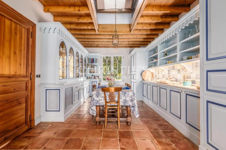 Photos 21 - Prestige - Propriété de charme composée d'un manoir, longère, salle de cinéma, grange, petit vignoble