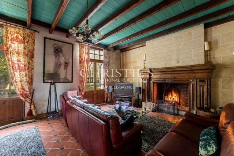 Photos 24 - Prestige - Propriété de charme composée d'un manoir, longère, salle de cinéma, grange, petit vignoble