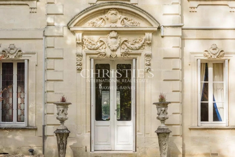 Photos 33 - Prestige - Propriété de charme composée d'un manoir, longère, salle de cinéma, grange, petit vignoble