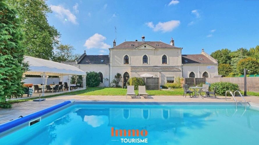 Photos 1 - Prestige - Ancien prieuré du XIX? siècle avec piscine, 5 chambres d'h