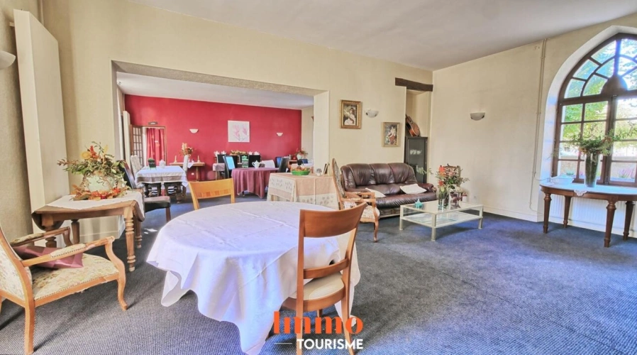 Photos 4 - Prestige - Ancien prieuré du XIX? siècle avec piscine, 5 chambres d'h