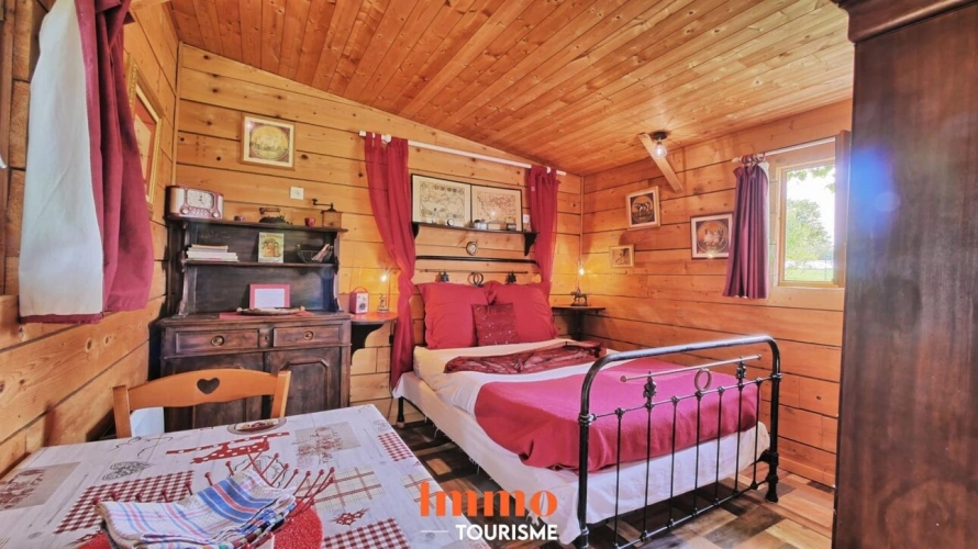 Photos 7 - Touristique - Domaine touristique avec maison d'habitation et ensemble de gît