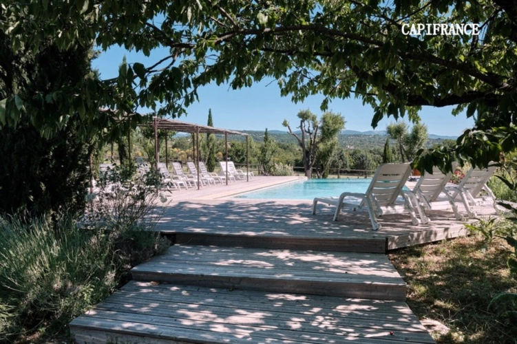 Photos 7 - Touristique - Propriété hébergement/événementiel dans le Luberon, 6,3 ha, 80 couchages, 1090 m2